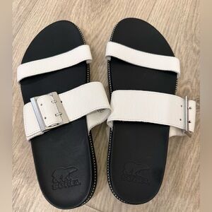 Sorel Cream Leather Sandals